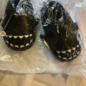 Black Shark Slippers